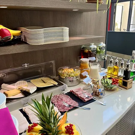 西塞纳贝斯特韦斯特酒店 皮托