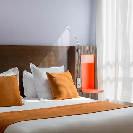 Western Seine West ホテル