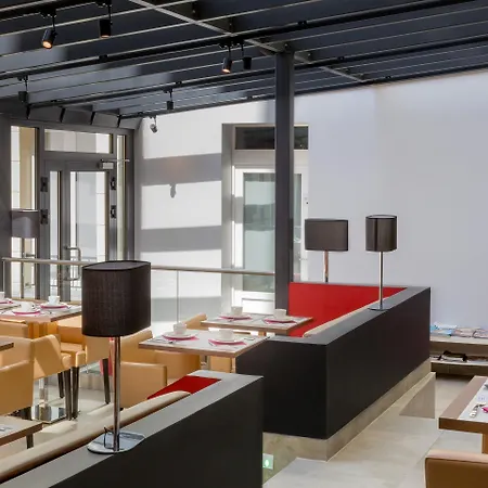 Western Seine West 3*