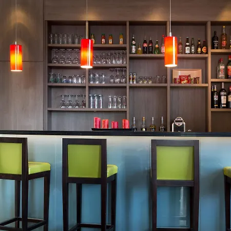 西塞纳贝斯特韦斯特酒店 酒店 皮托